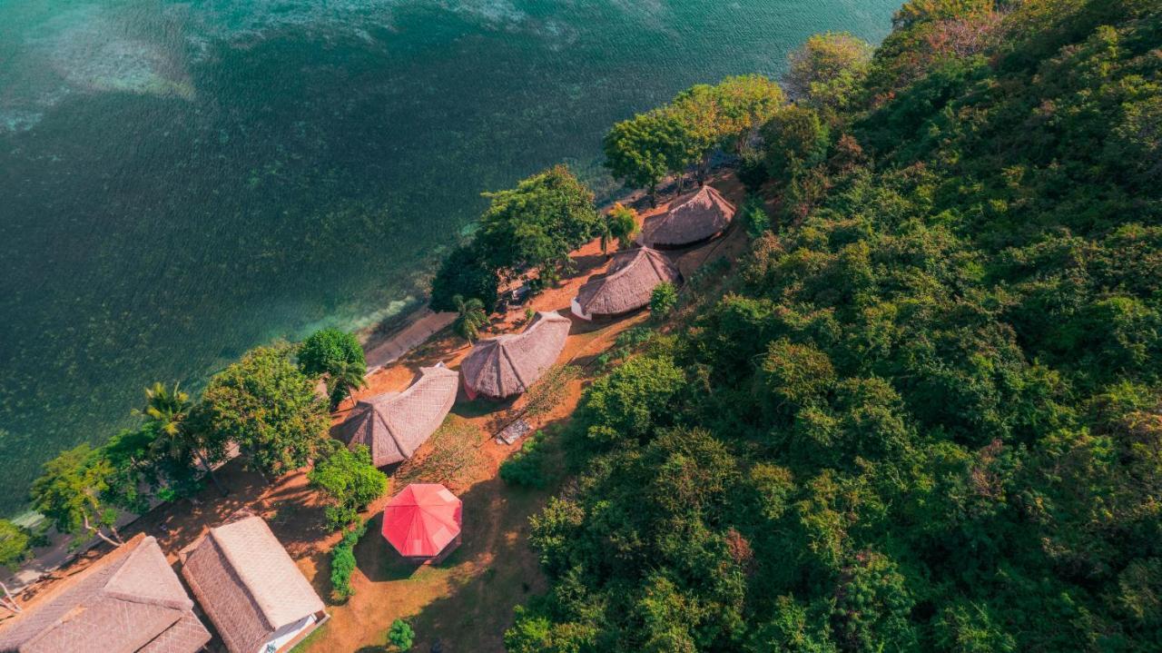 Khabita Beach Resort Lembar  Экстерьер фото