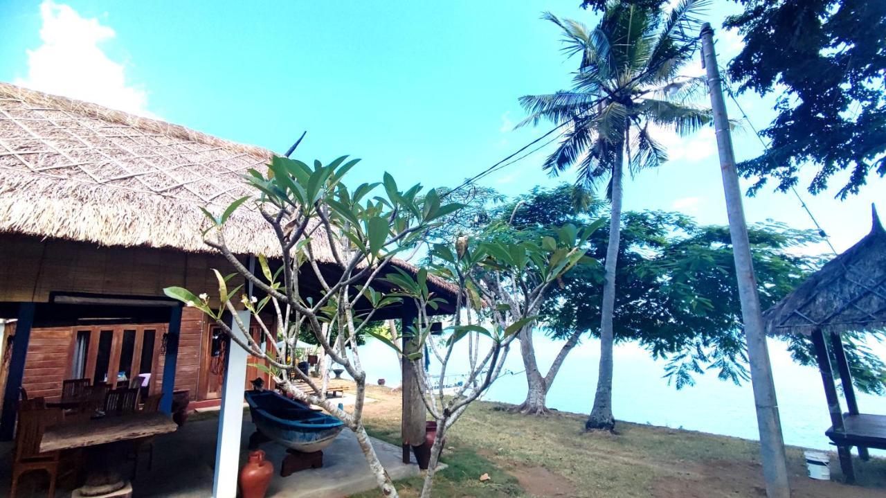 Khabita Beach Resort Lembar  Экстерьер фото