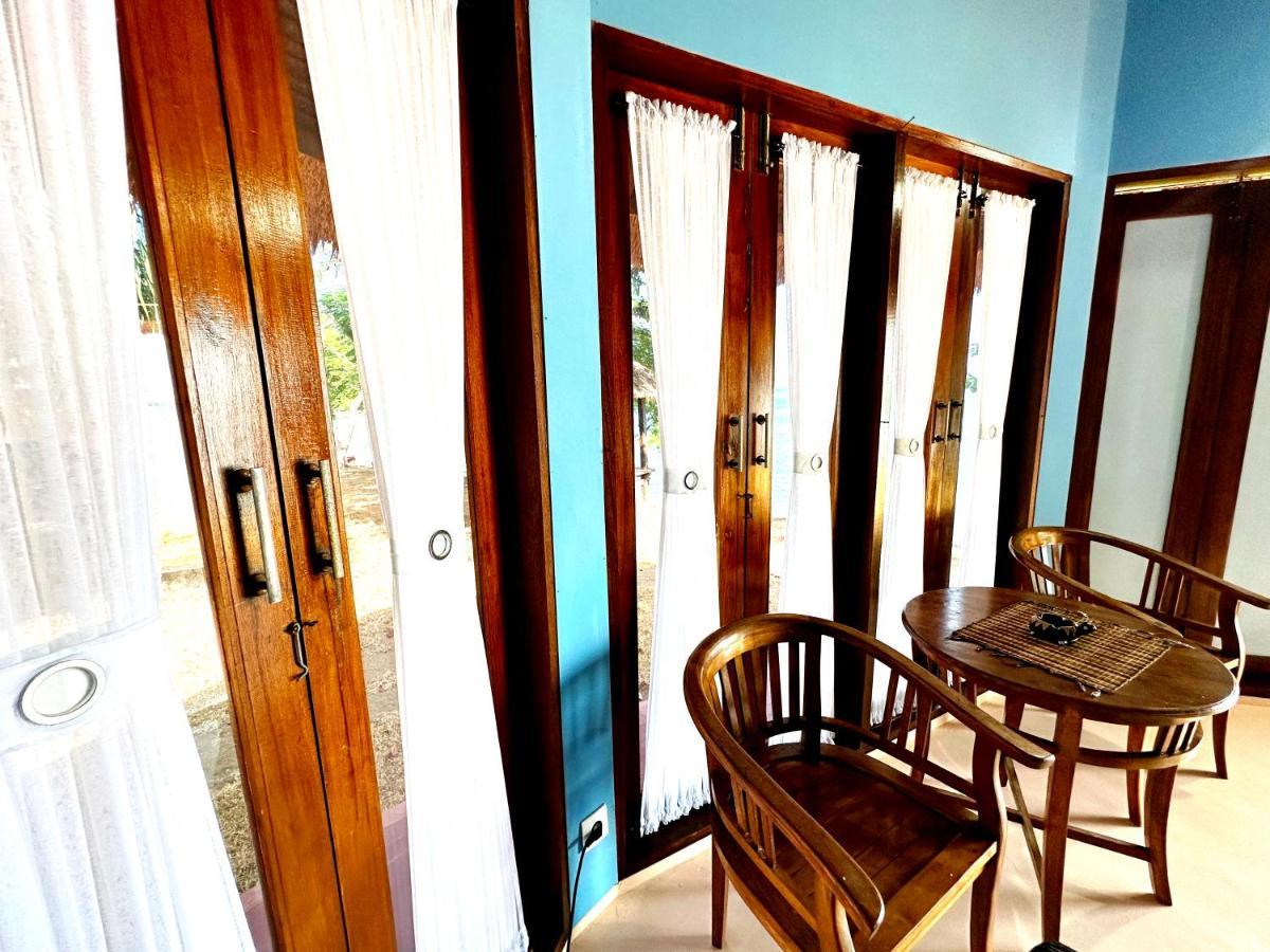 Khabita Beach Resort Lembar  Экстерьер фото