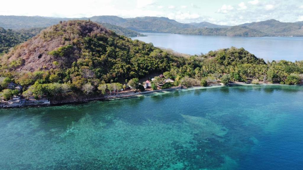 Khabita Beach Resort Lembar  Экстерьер фото